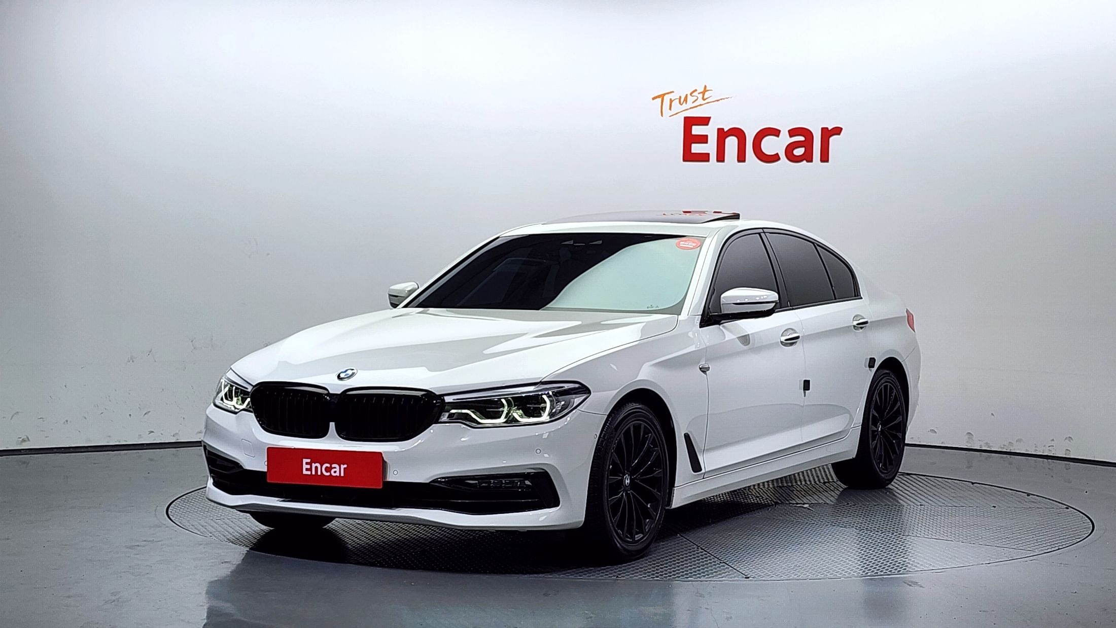 BMW 5-SERIES G30 2018