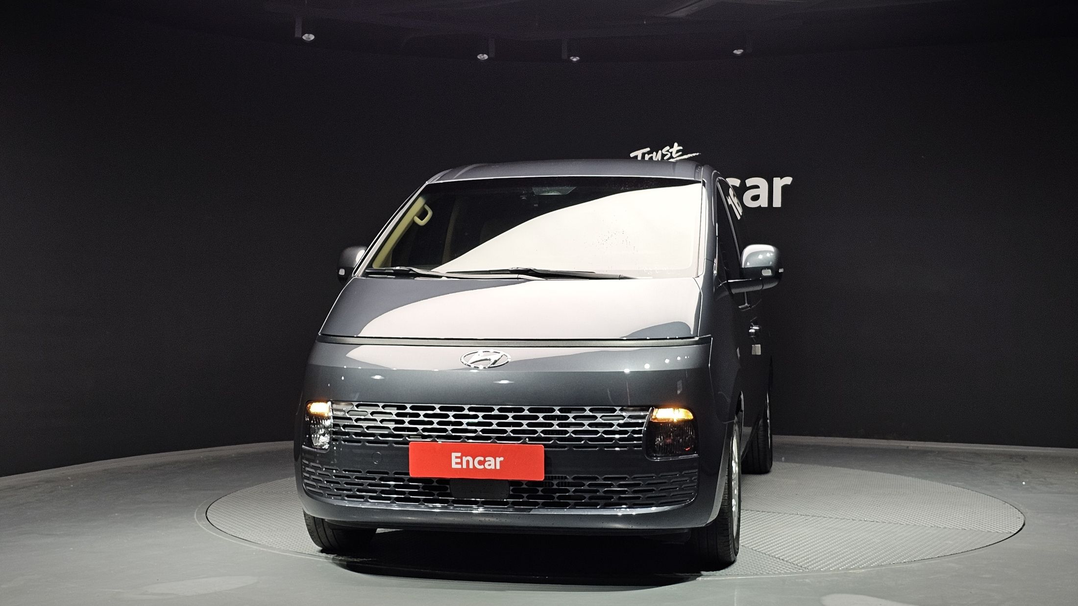 HYUNDAI STARIA 2023