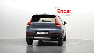 VOLVO XC40 2020