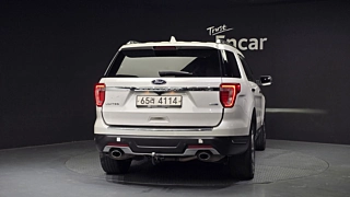 FORD EXPLORER 2018