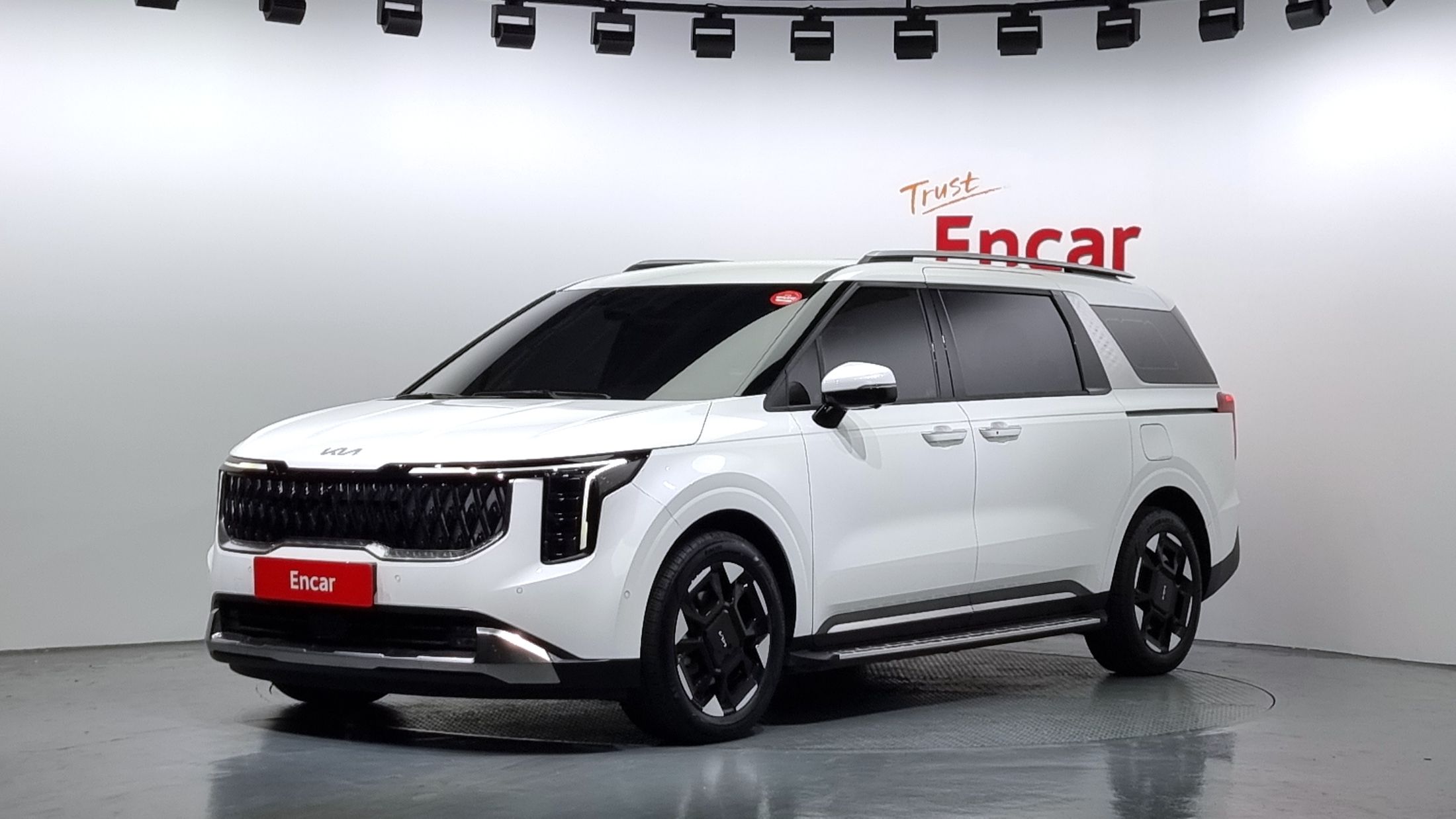 KIA CARNIVAL 2024