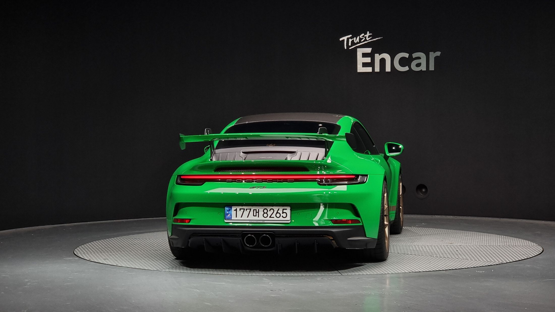 PORSCHE 911 992
