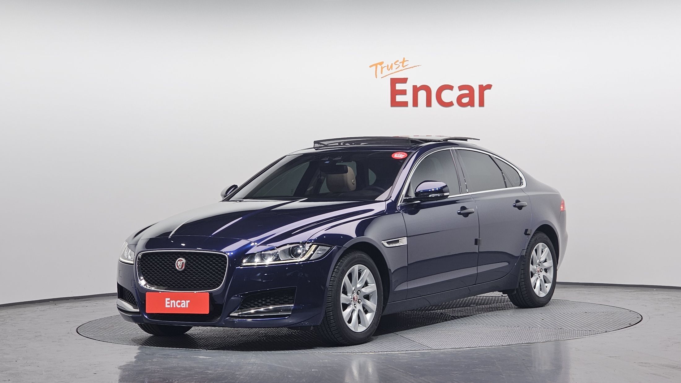JAGUAR XF X260