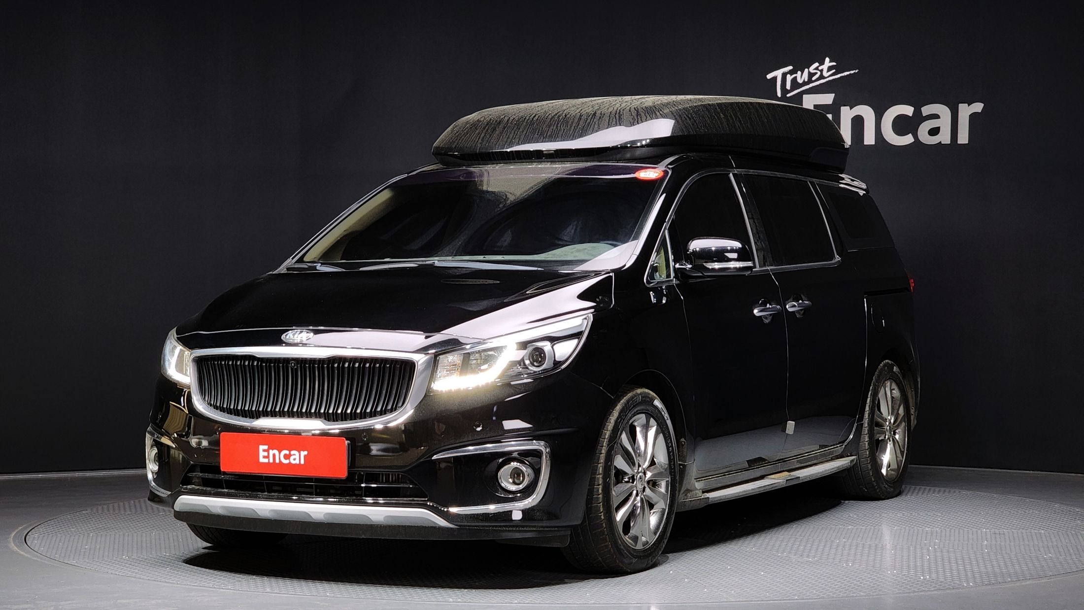 KIA CARNIVAL 2017