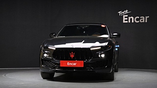 MASERATI LEVANTE 2017