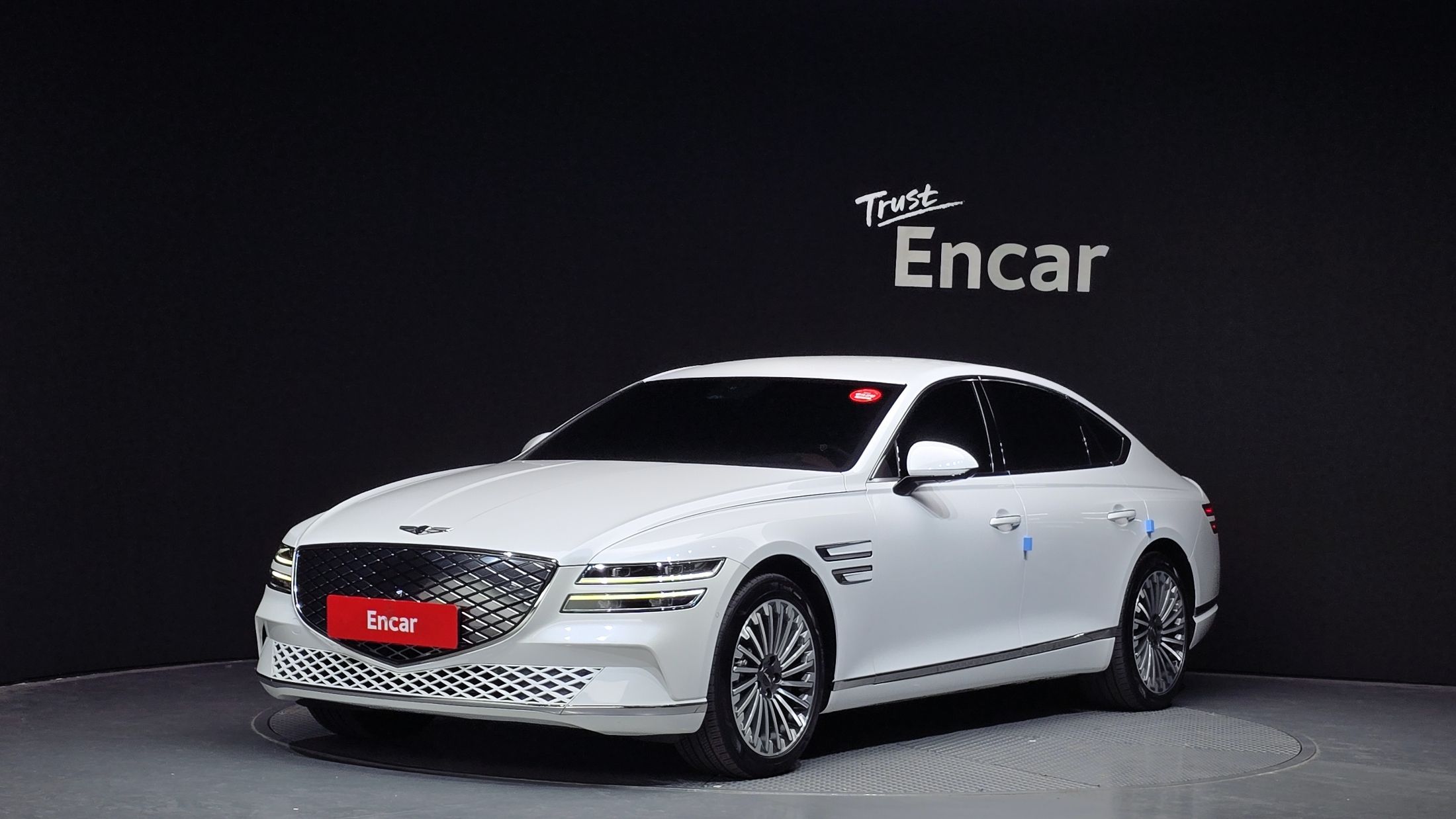 GENESIS ELECTRIC G80 RG3 2022