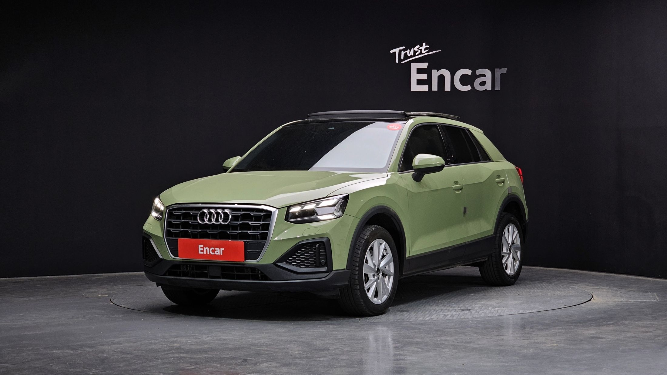 AUDI Q2