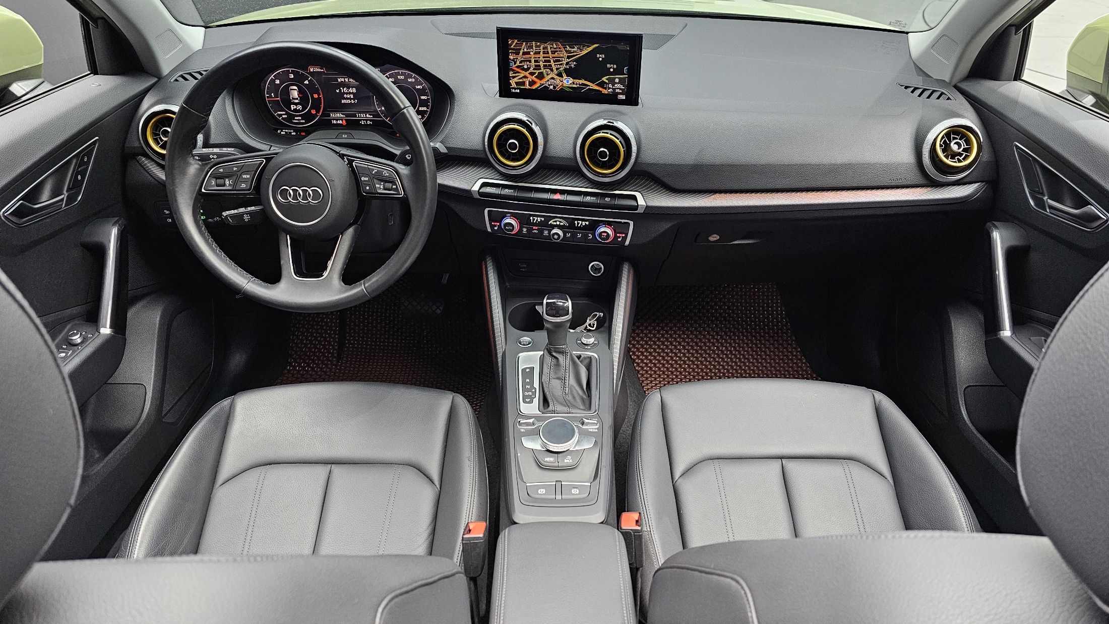 AUDI Q2