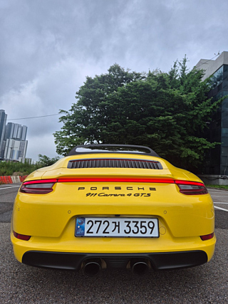 PORSCHE 911 2019