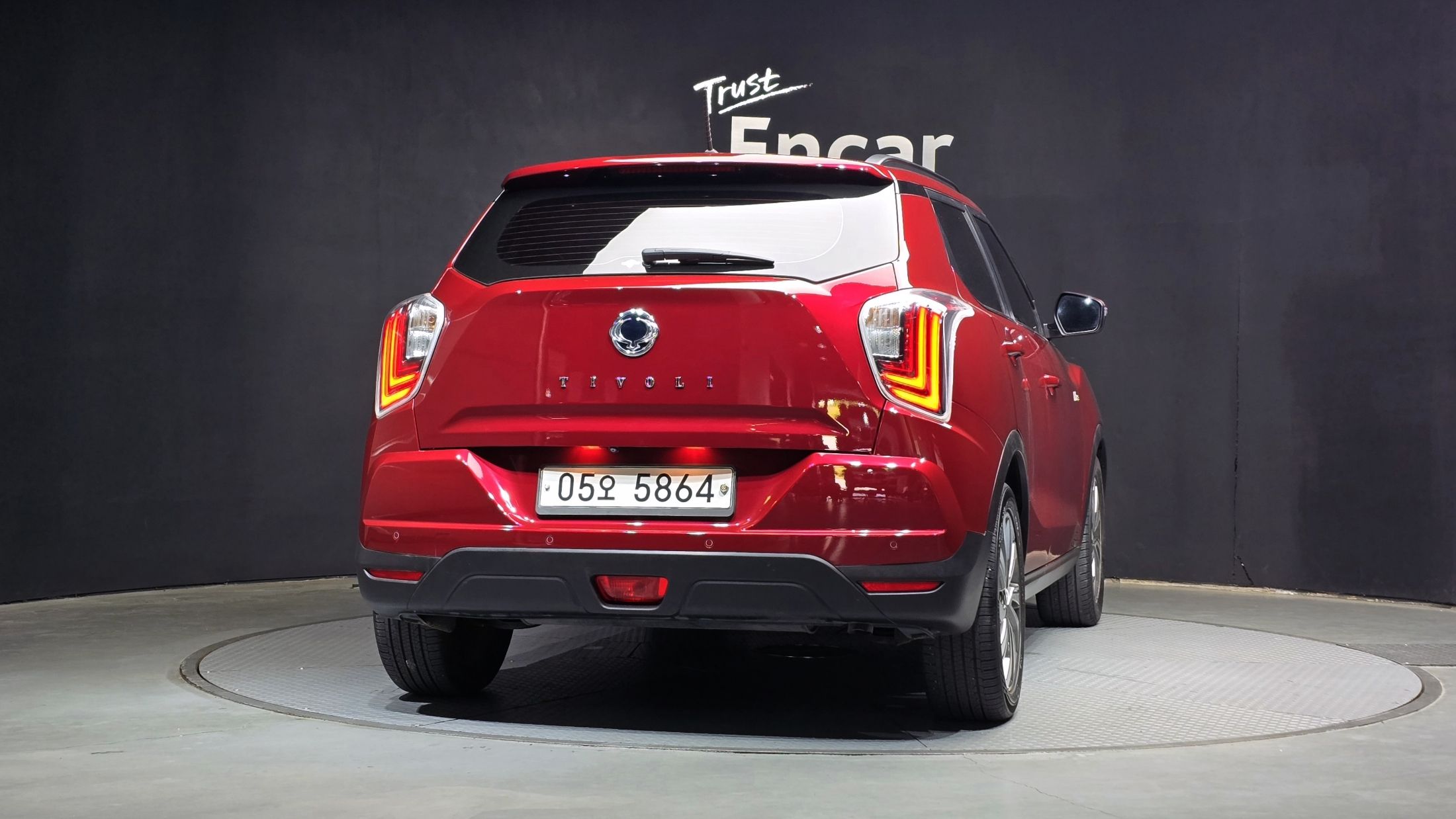 SSANGYONG TIVOLI VERY NEW 2019
