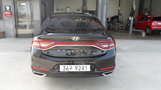 HYUNDAI GRANDEUR IG 2017