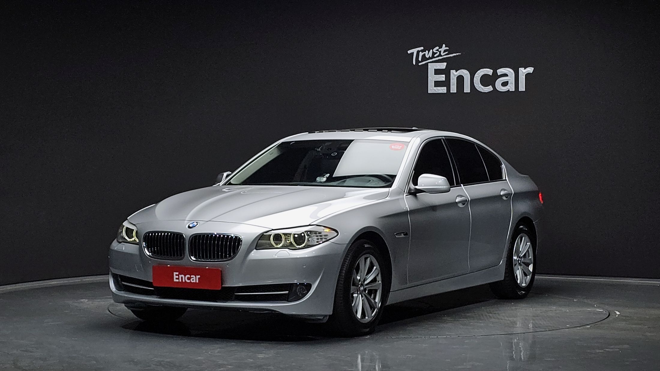 BMW 5-SERIES F10 2012