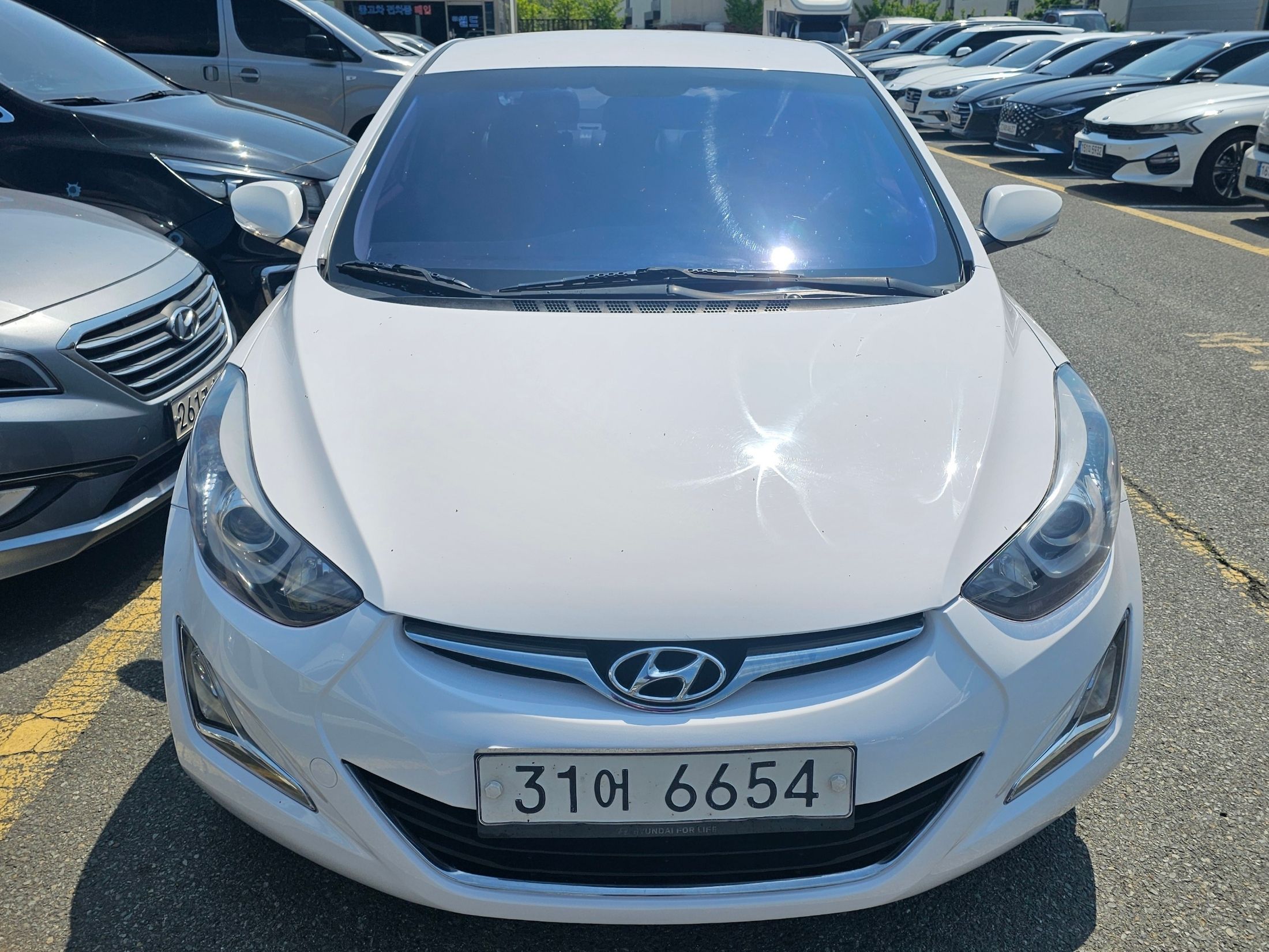 HYUNDAI AVANTE