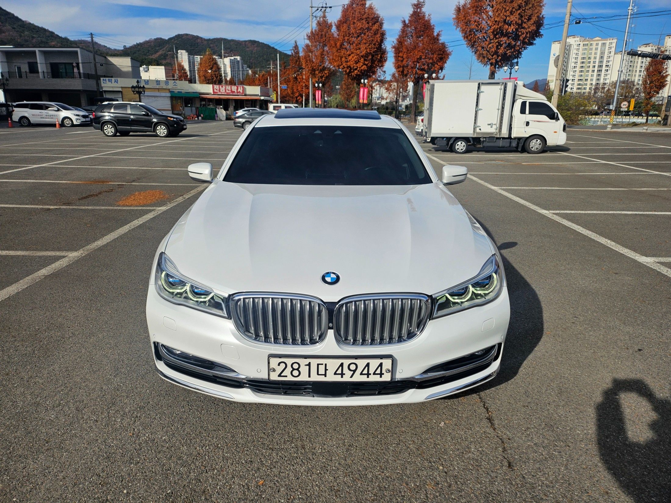 BMW 7-SERIES G11 2016