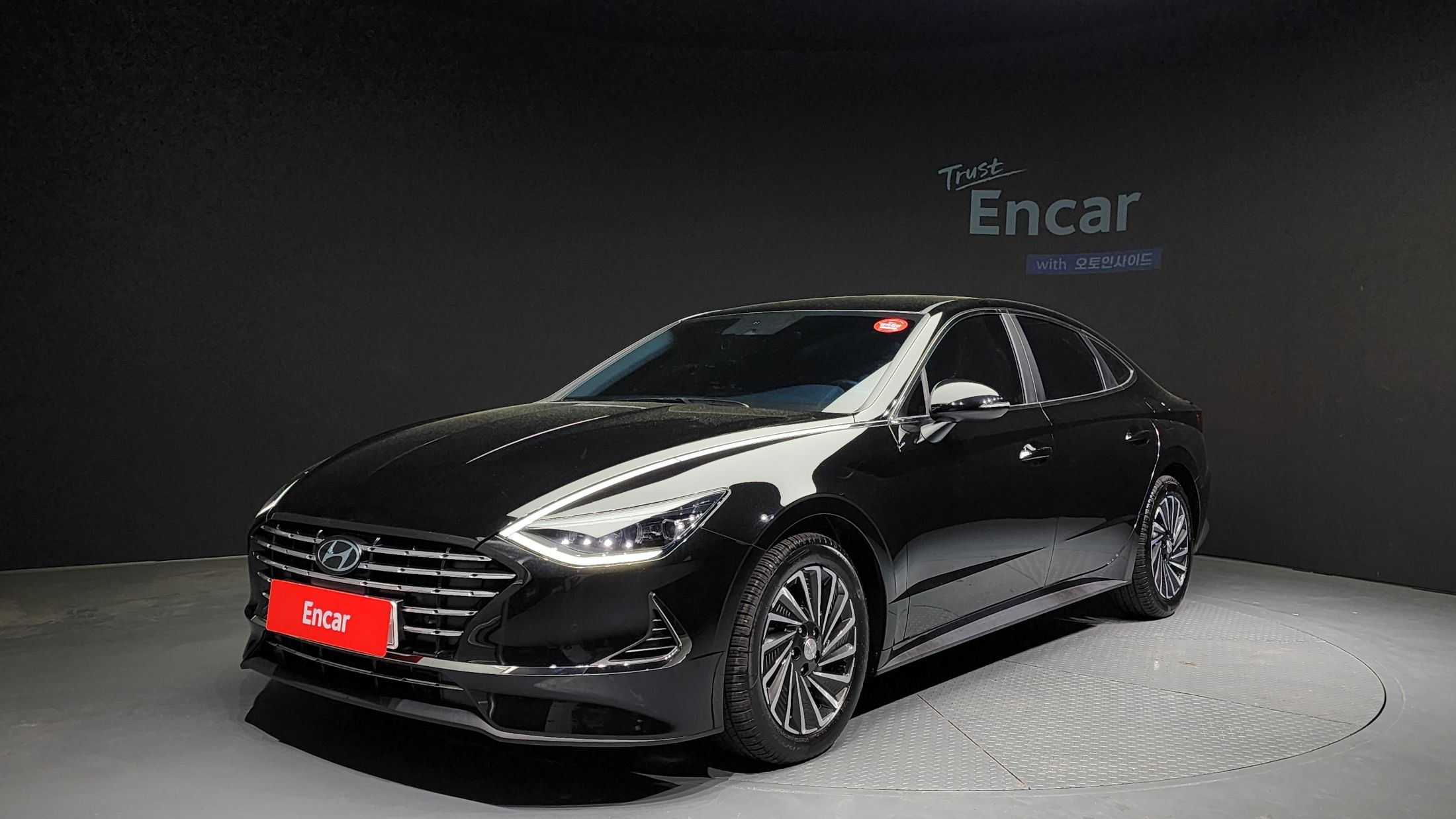 HYUNDAI SONATA HYBRID DN8
