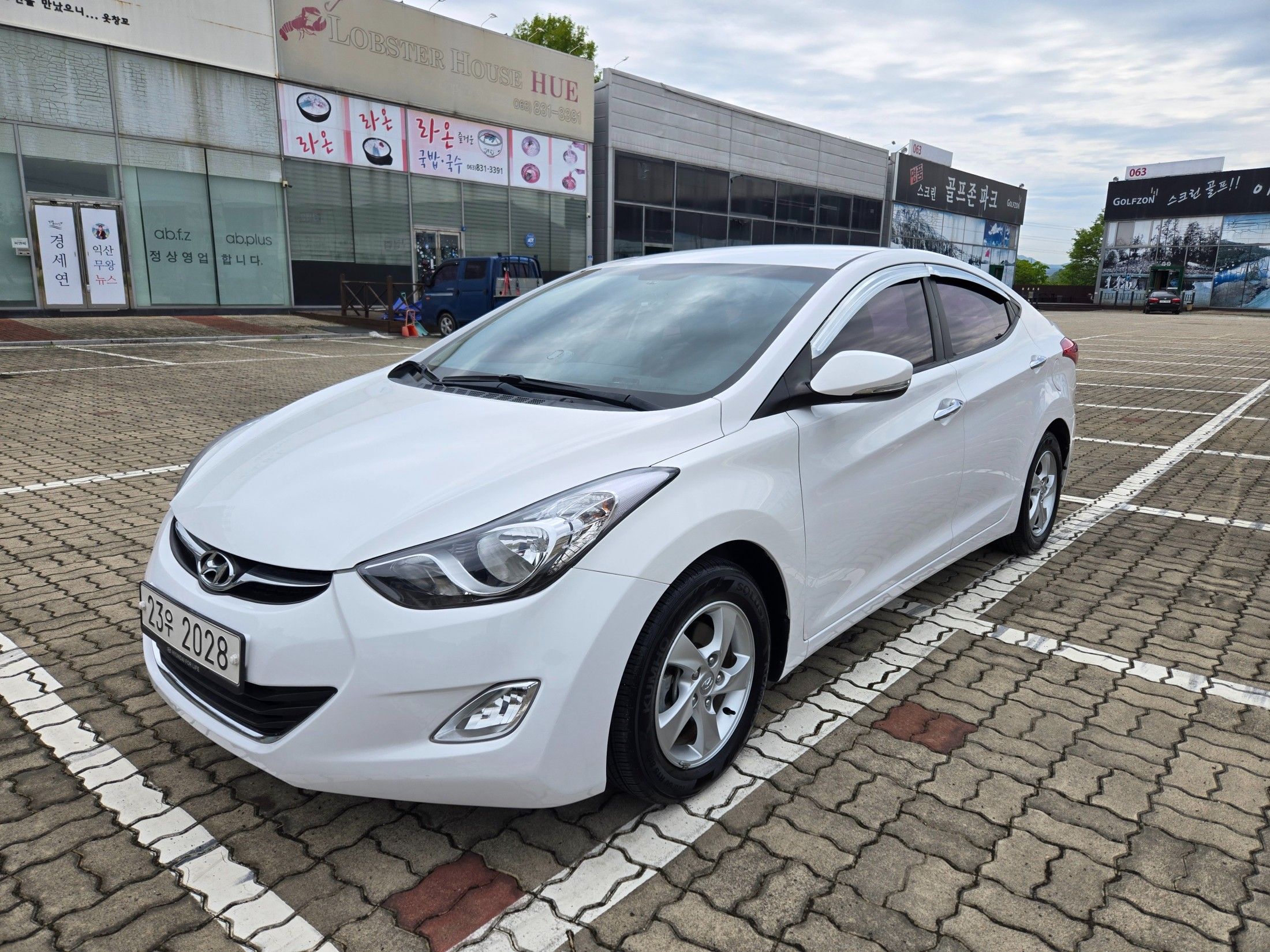 HYUNDAI AVANTE MD 2013