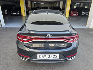 HYUNDAI GRANDEUR IG HYBRID 2017