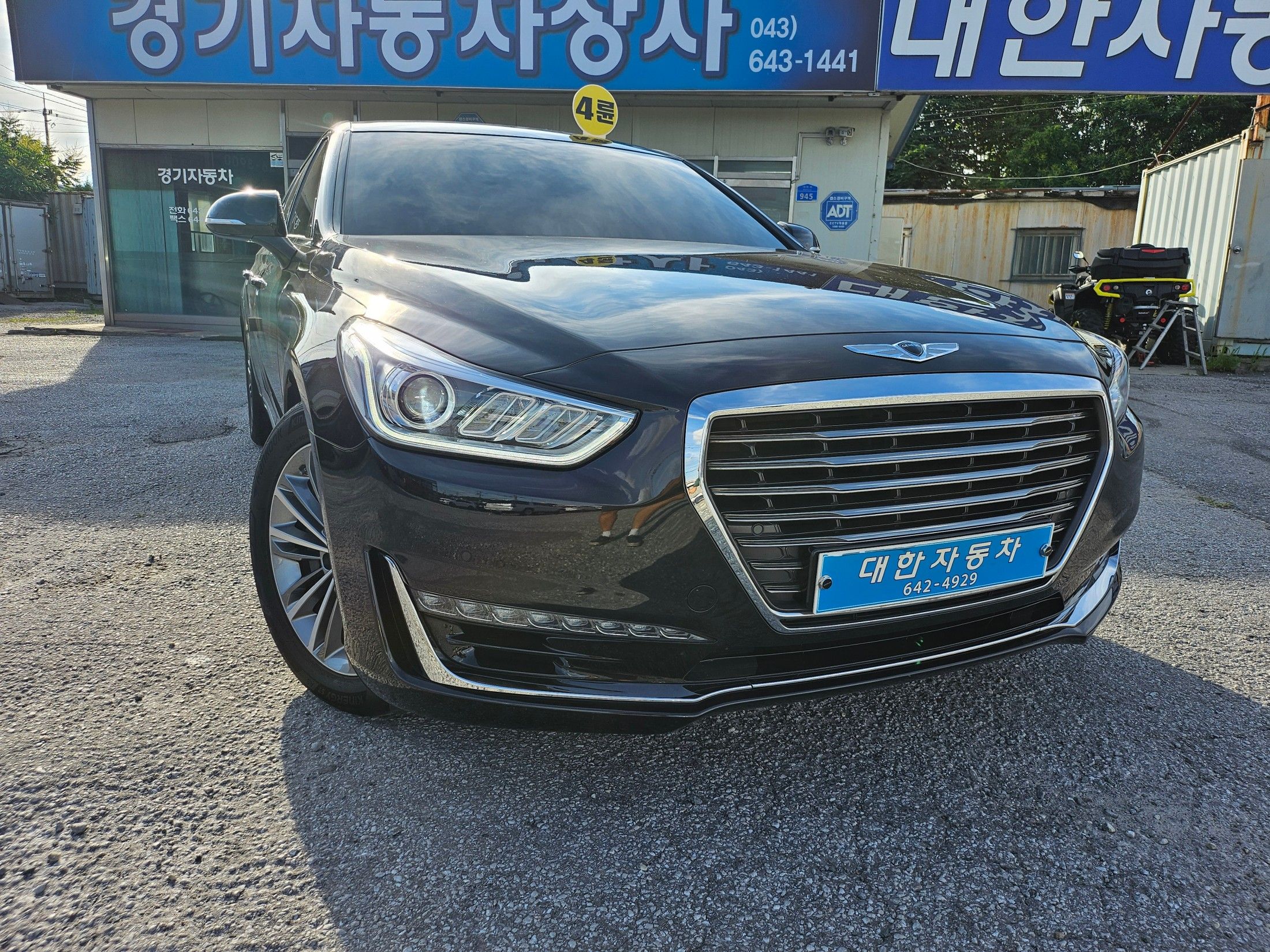 GENESIS EQ900 2018