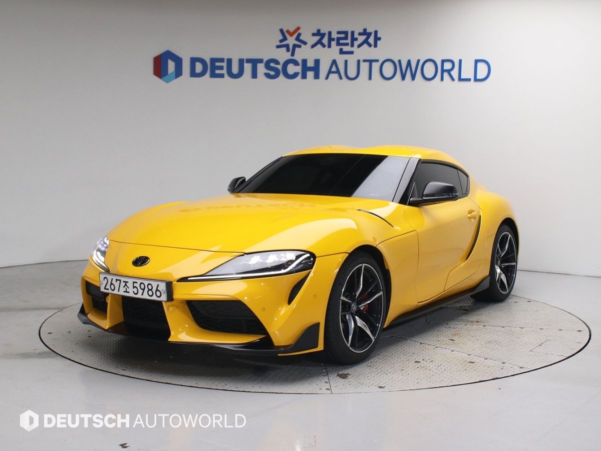 TOYOTA SUPRA