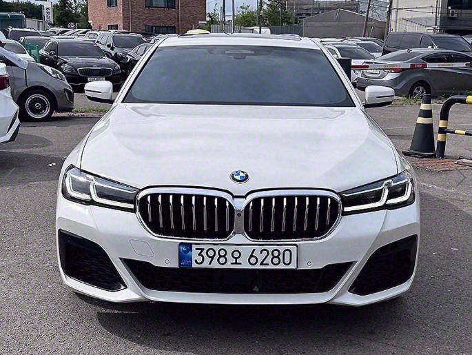 BMW 5-SERIES G30 2023