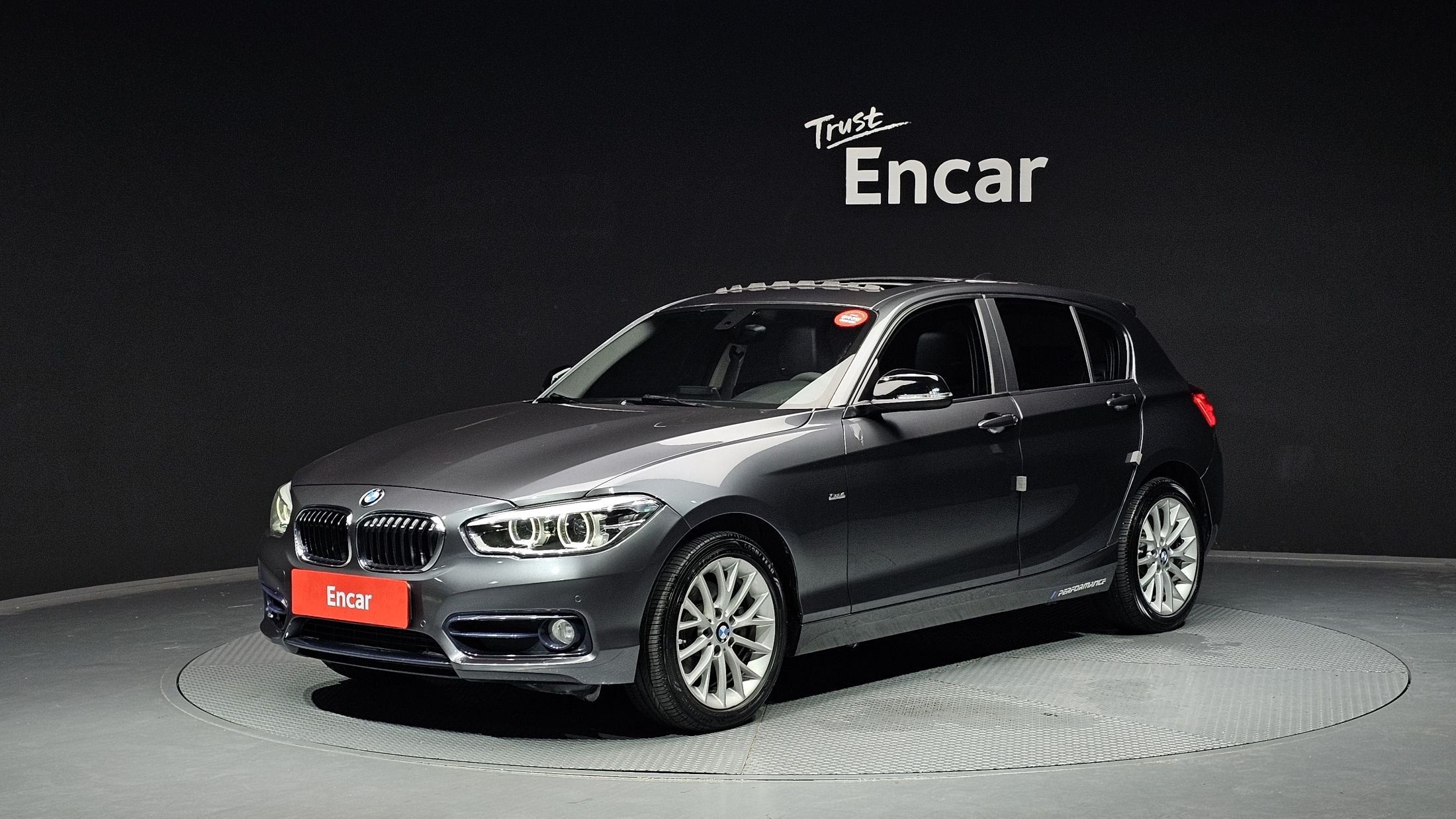 BMW 1-SERIES F20 2015