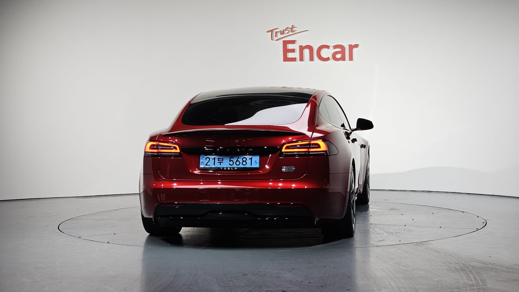 TESLA MODEL S