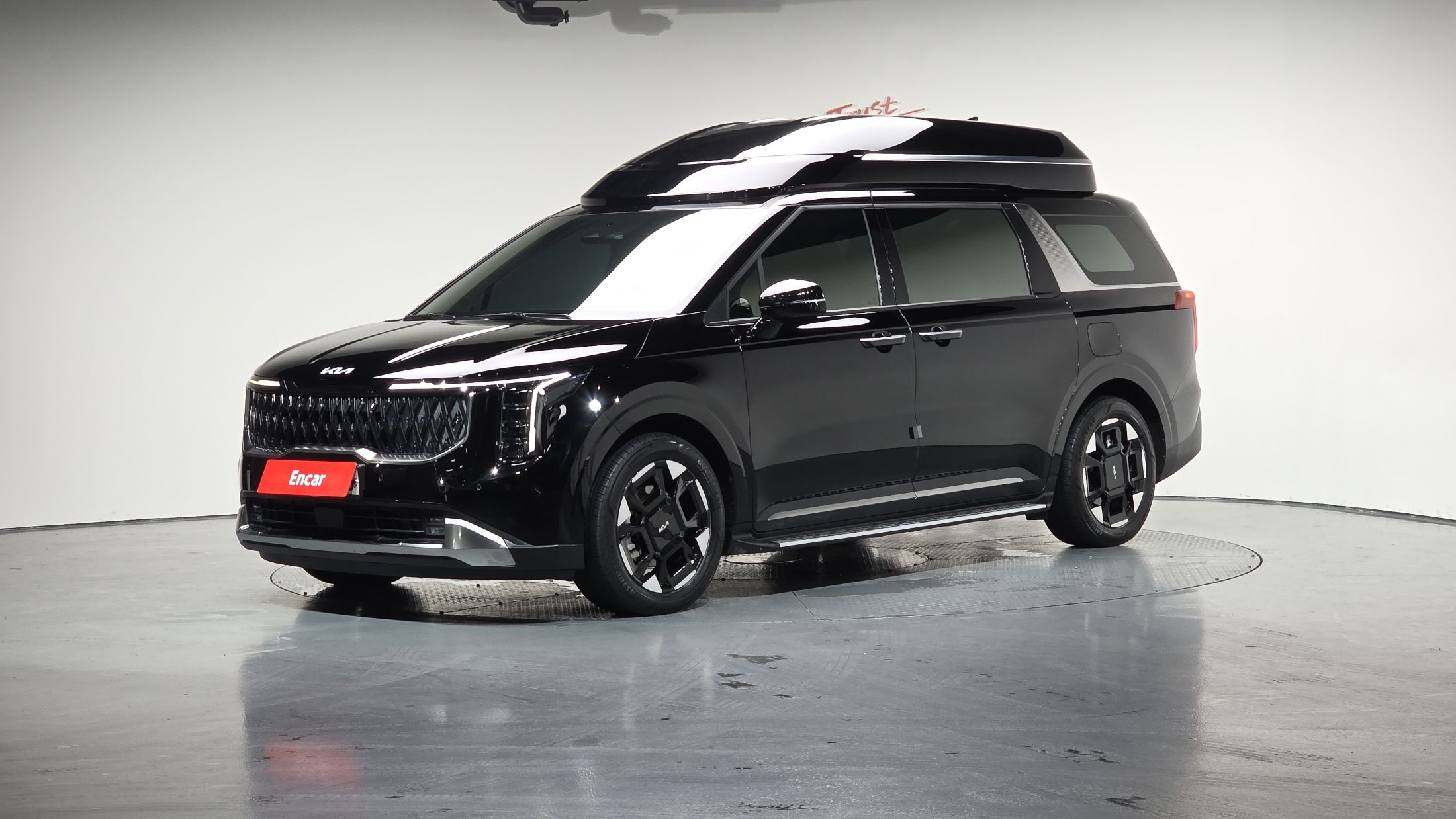 KIA CARNIVAL 2024