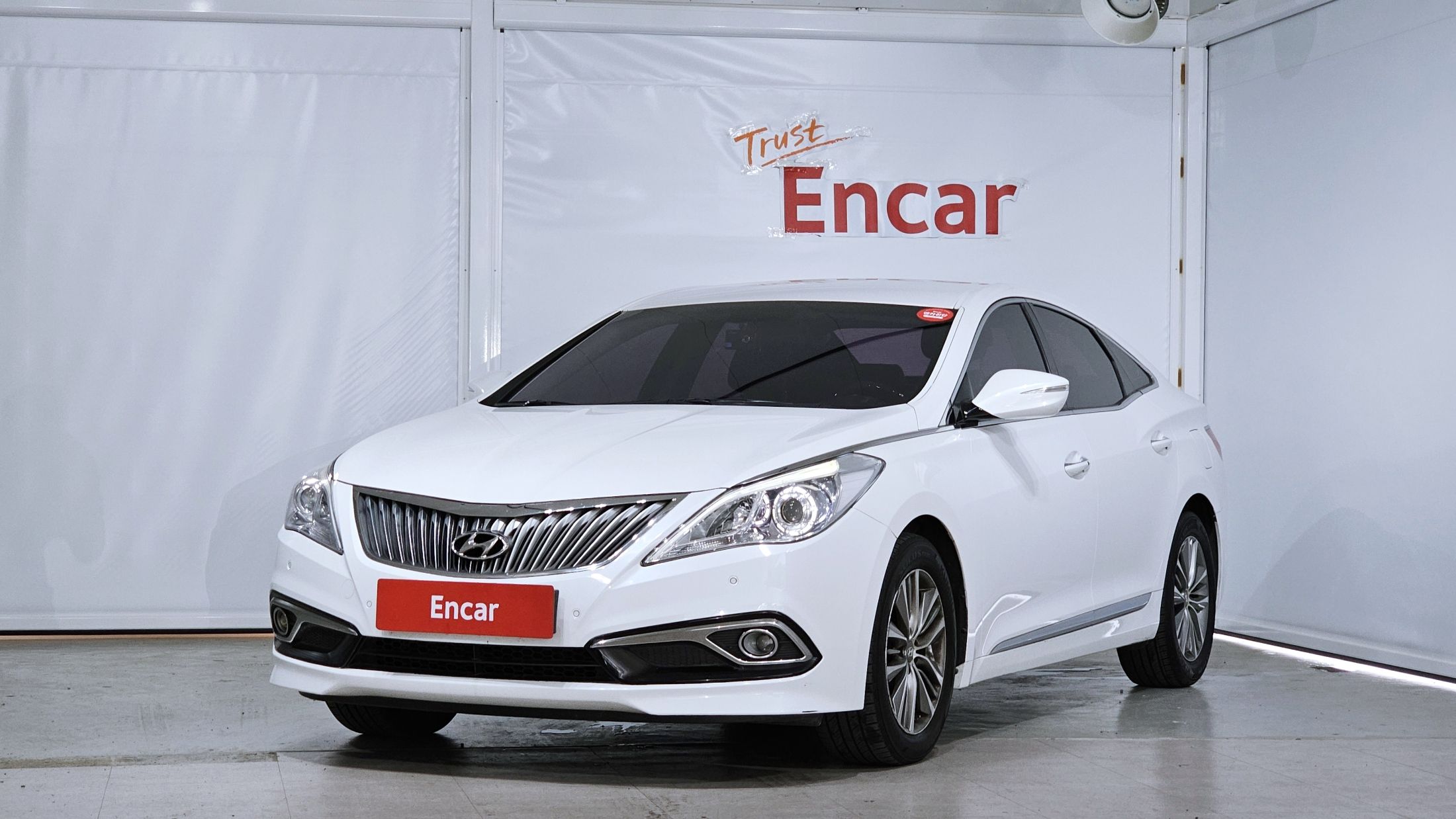 HYUNDAI GRANDEUR HG 2014