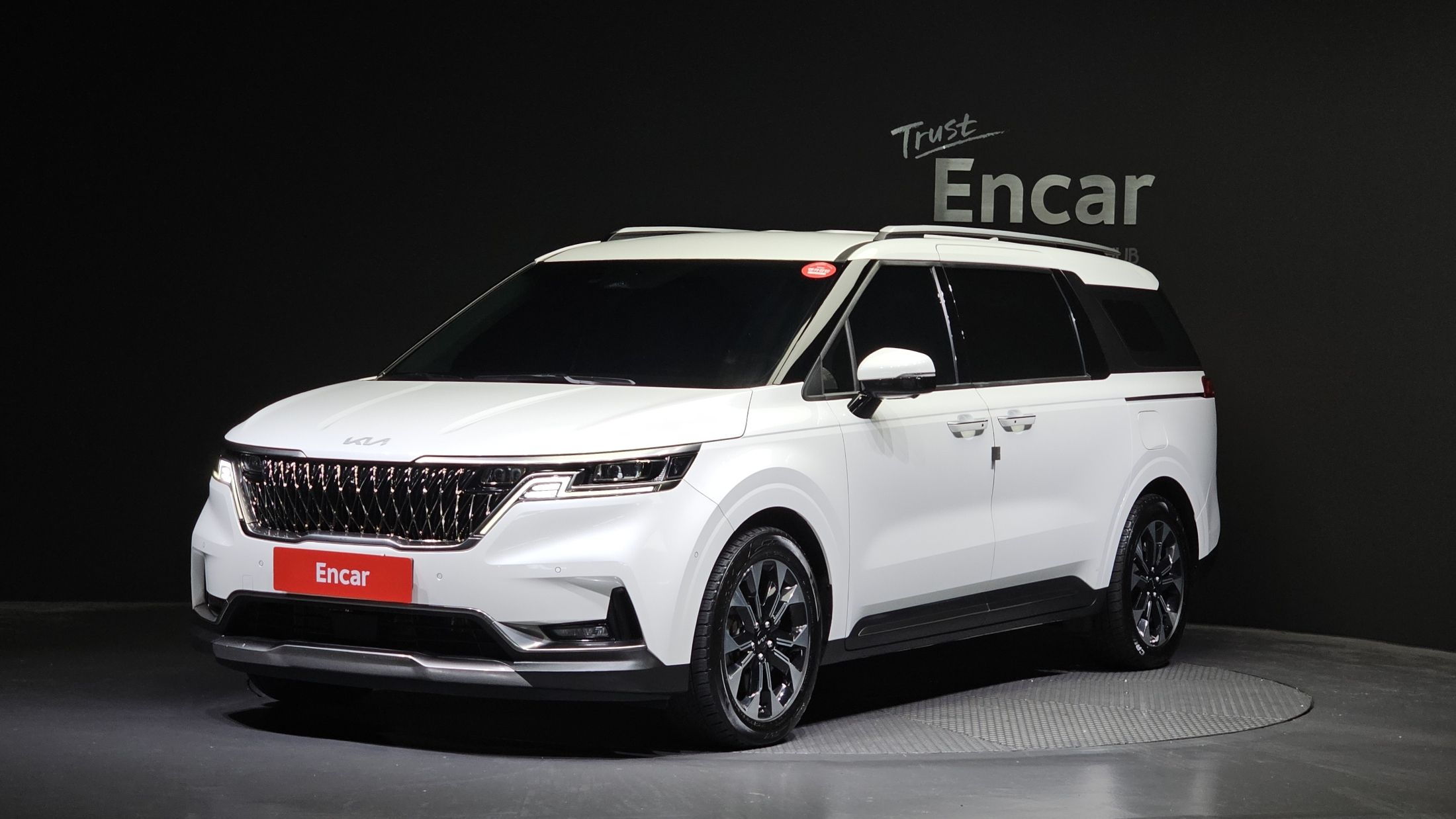 KIA CARNIVAL 2023