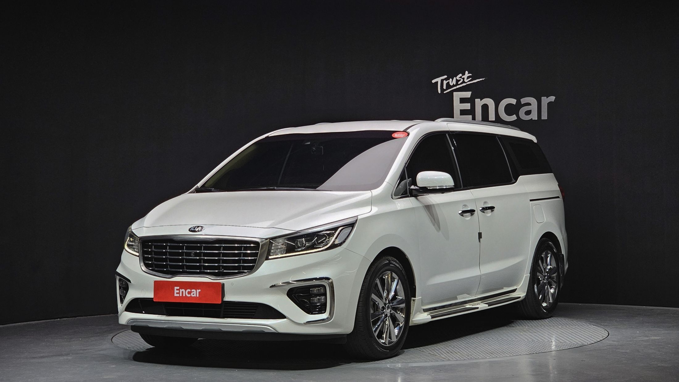 KIA CARNIVAL 2018