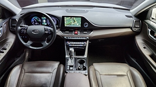 HYUNDAI GRANDEUR IG HYBRID 2017