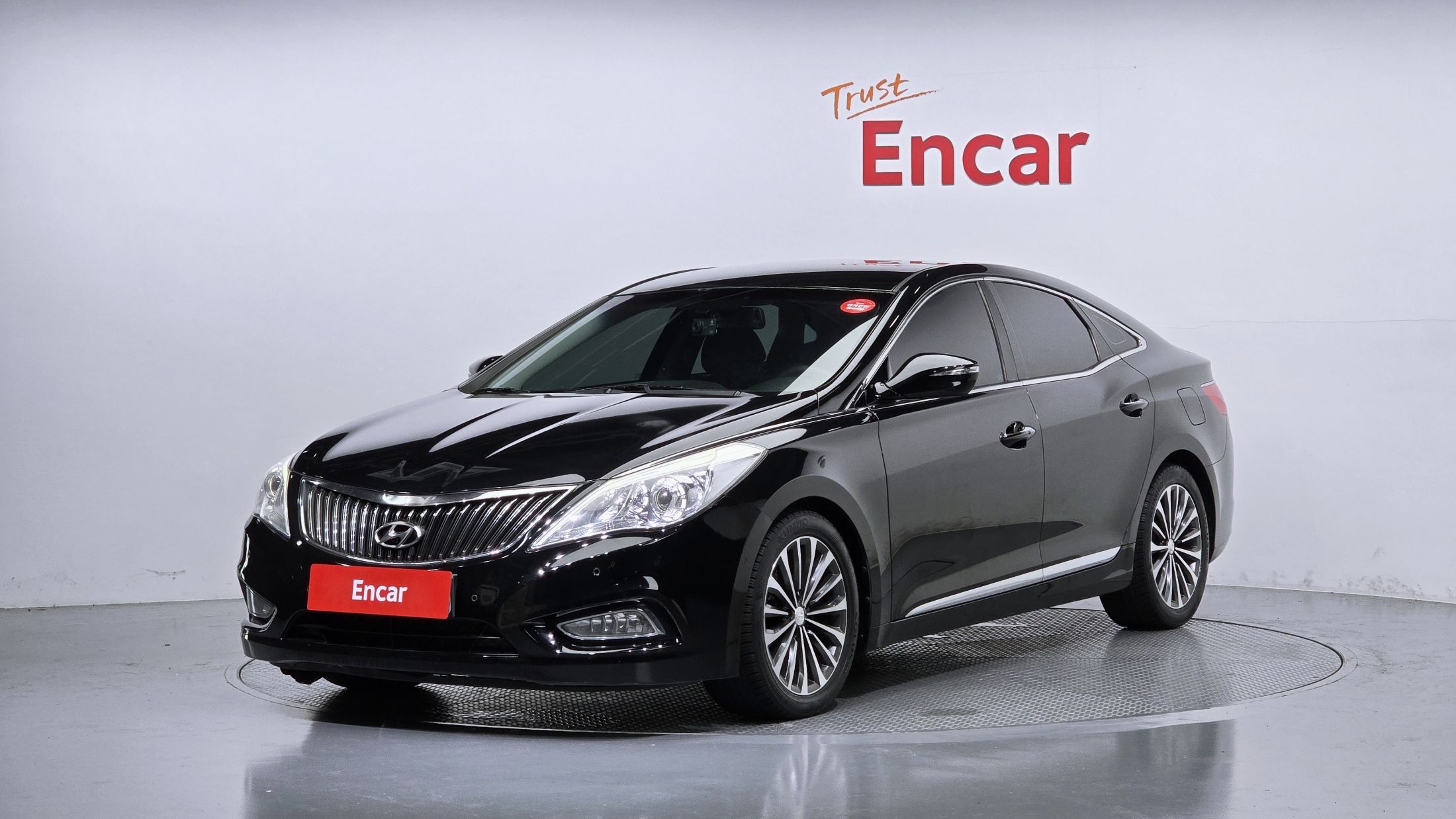 HYUNDAI GRANDEUR HG 2013