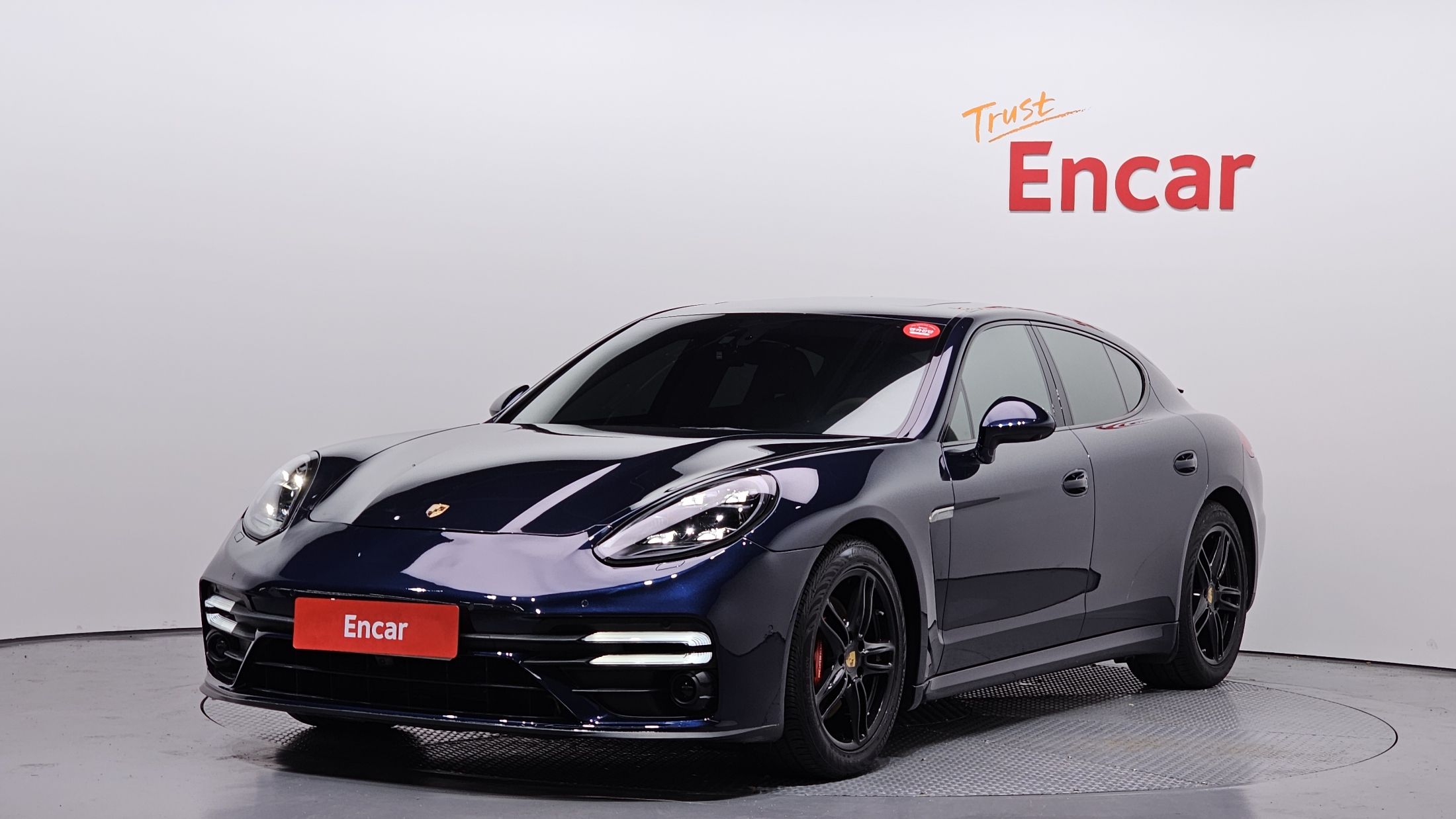 PORSCHE PANAMERA 2016