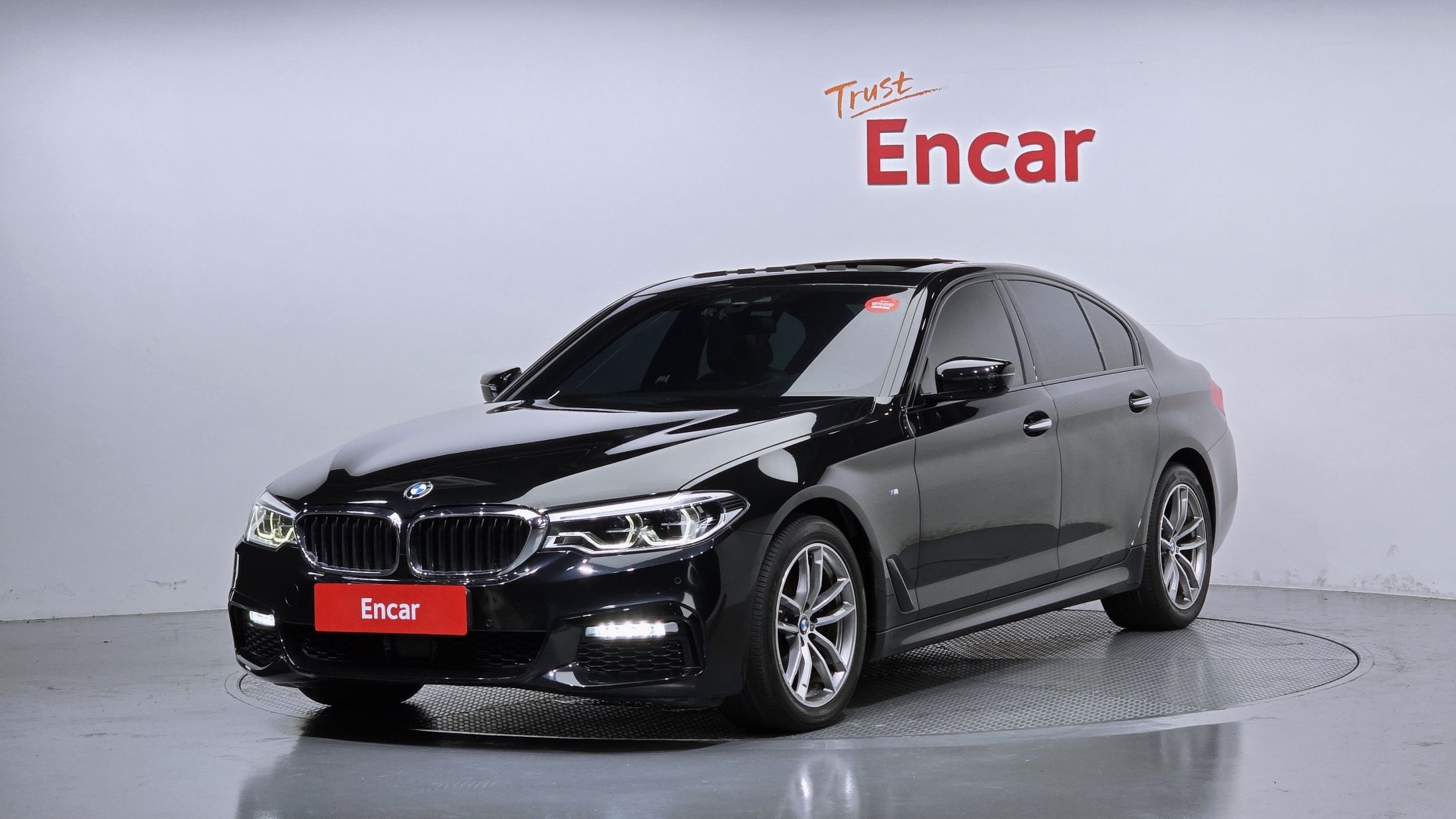 BMW 5-SERIES G30 2017