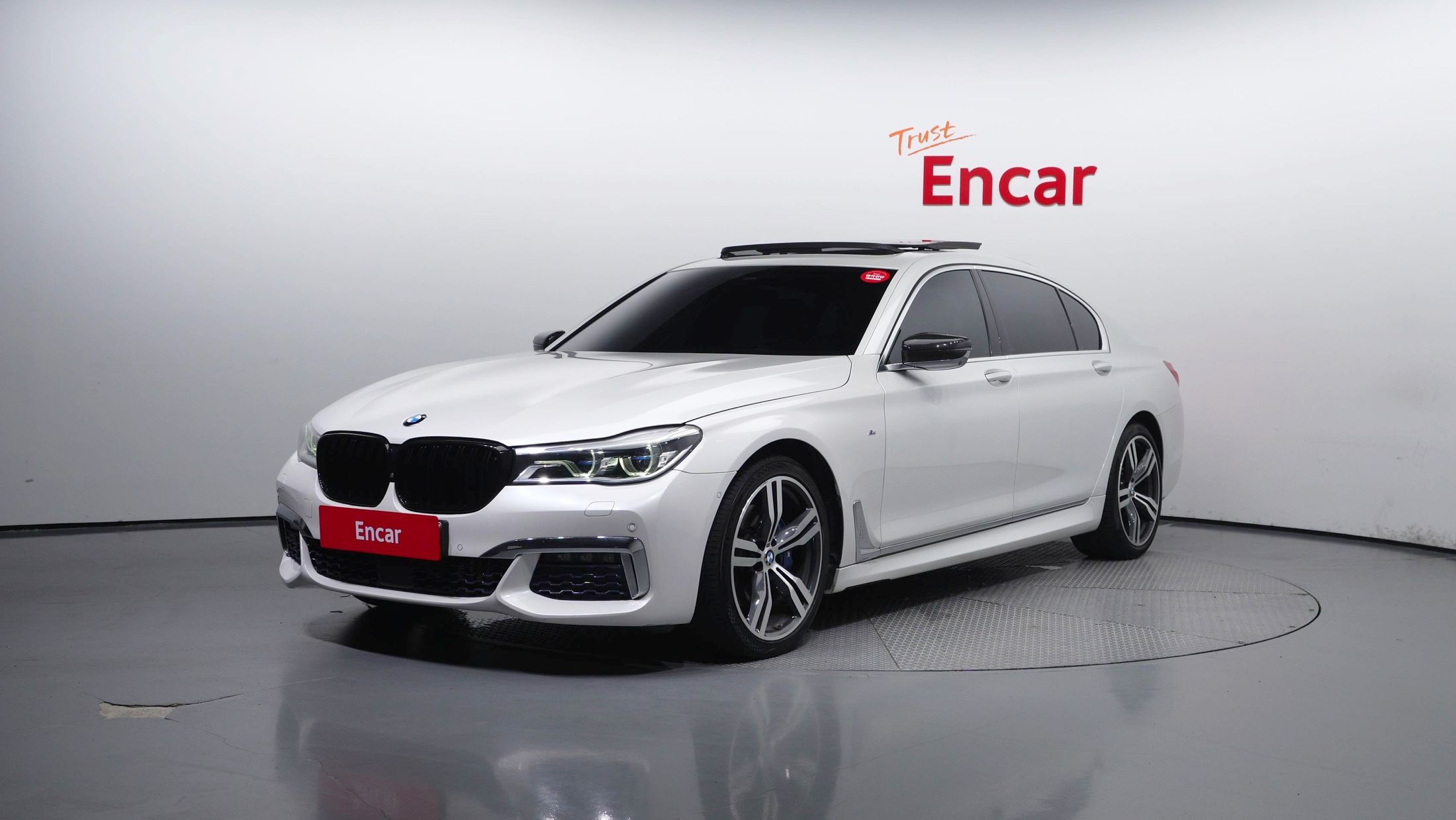 BMW 7-SERIES G11 2017