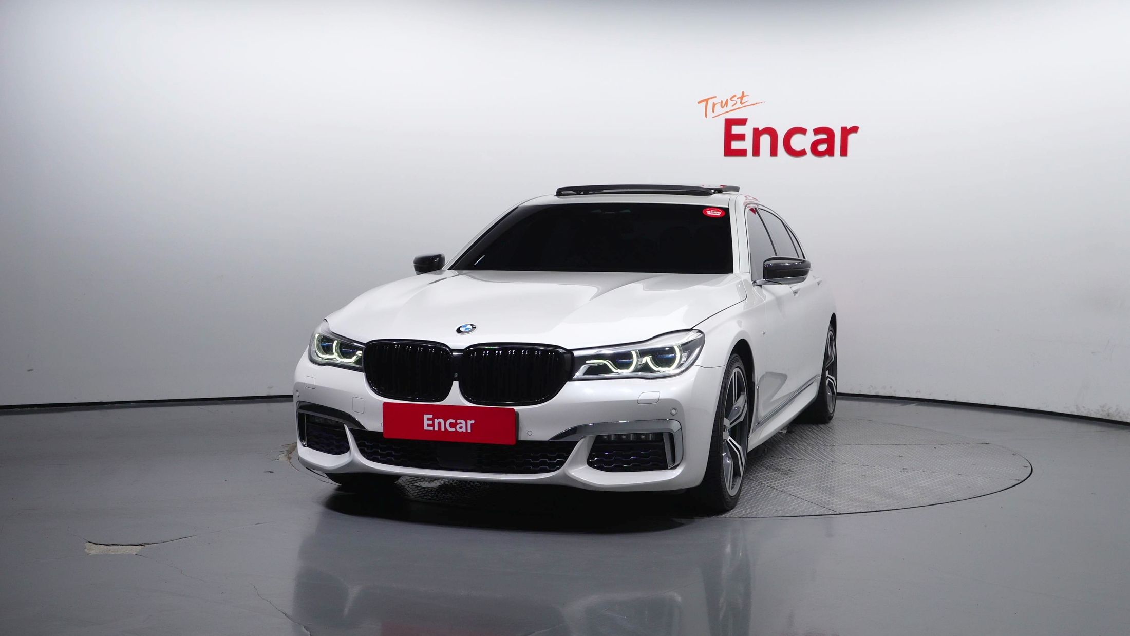 BMW 7-SERIES G11 2017