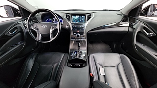 HYUNDAI GRANDEUR HG 2016