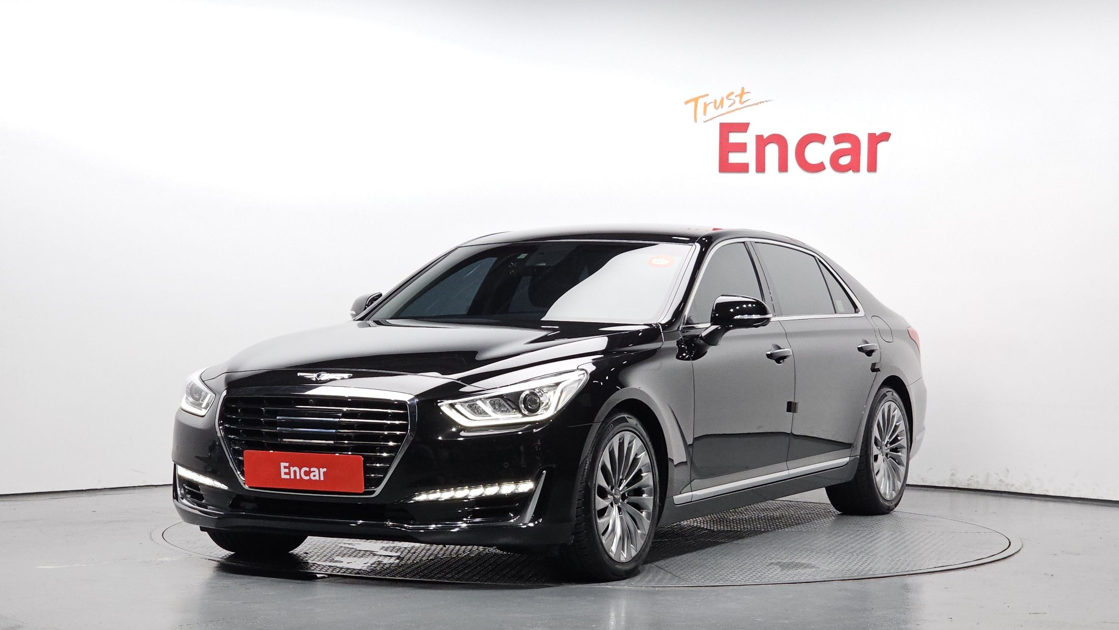 GENESIS EQ900 2017
