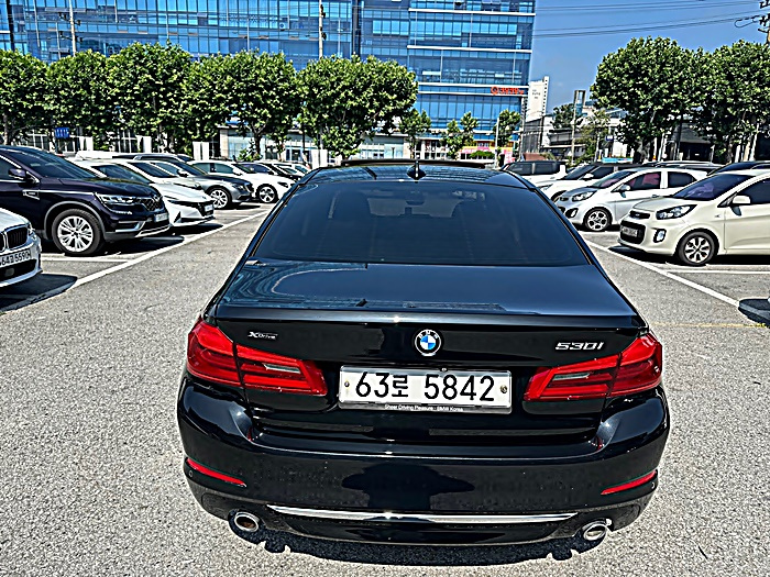 BMW 5-SERIES G30 2018