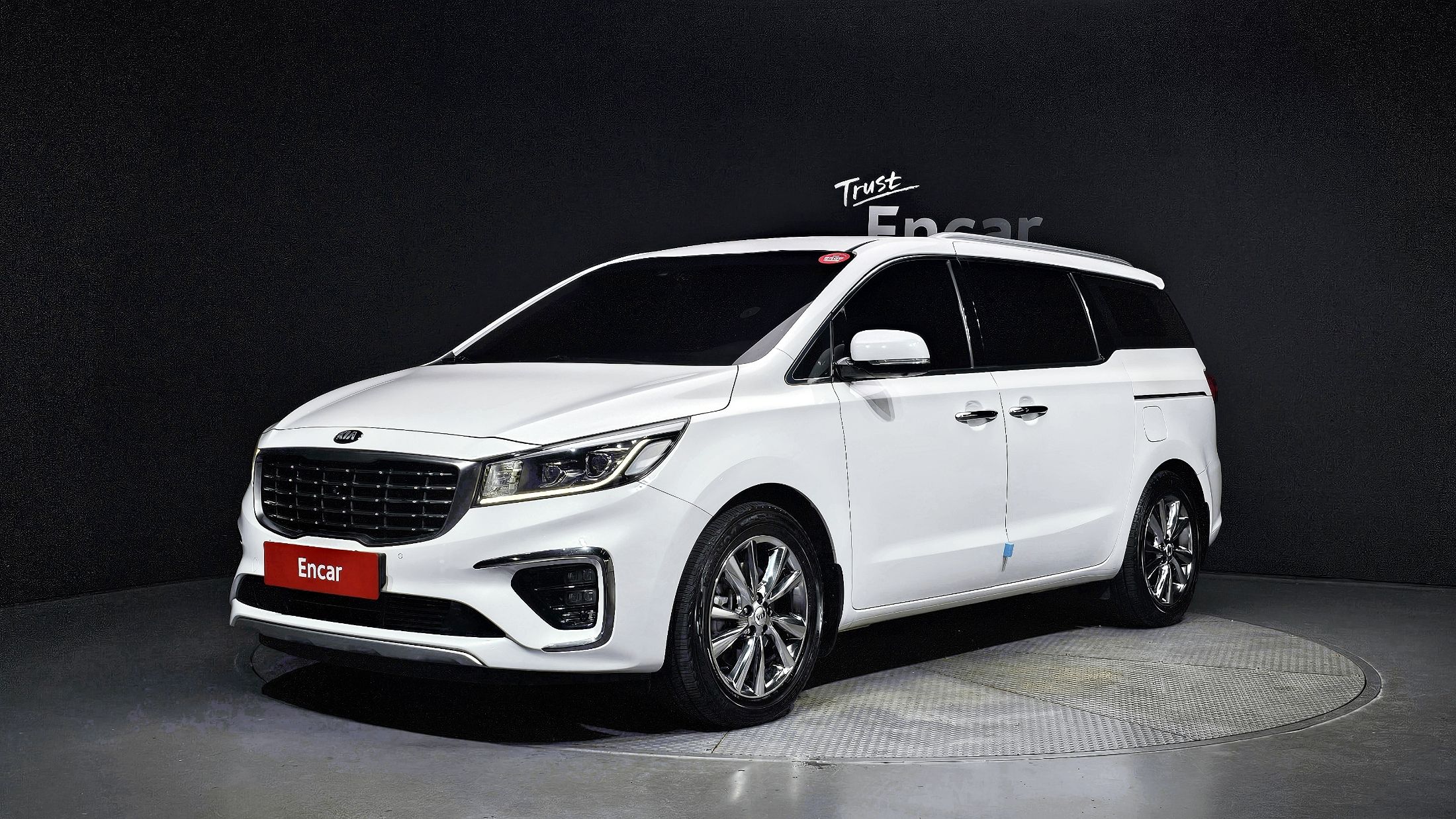 KIA CARNIVAL 2018