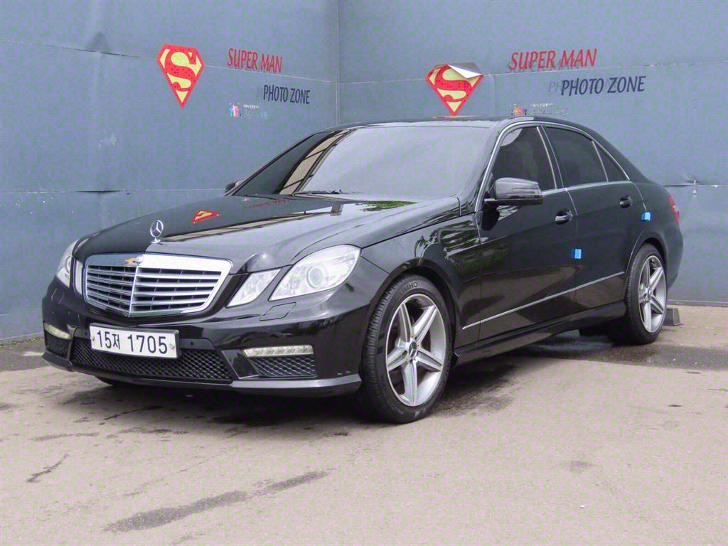 MERCEDES BENZ E-CLASS W212 2009