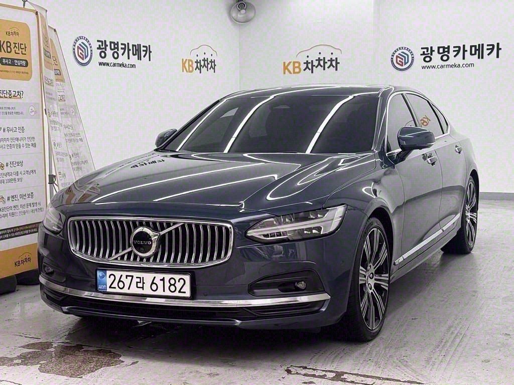 VOLVO S90 2022