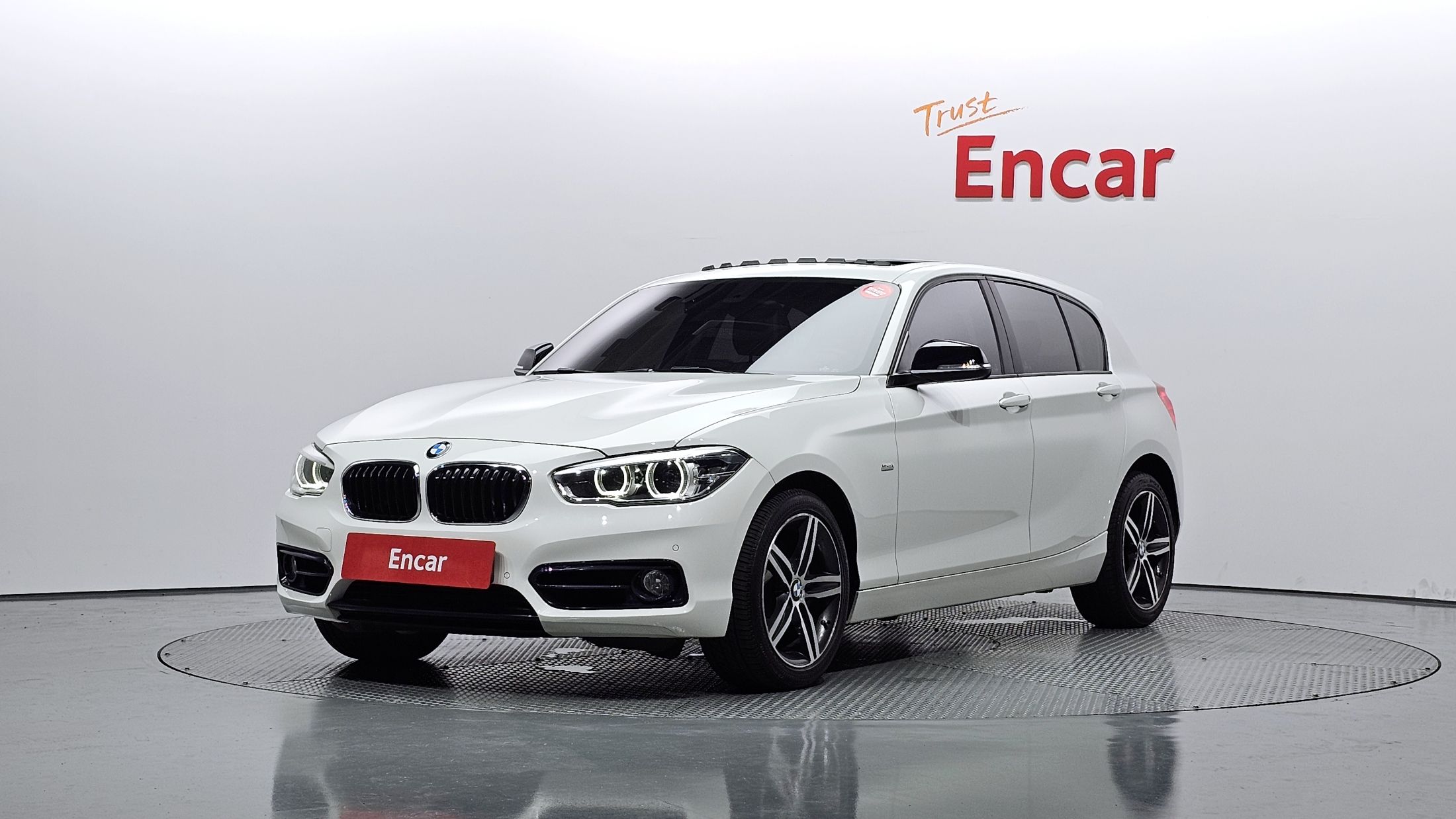 BMW 1-SERIES F20 2016