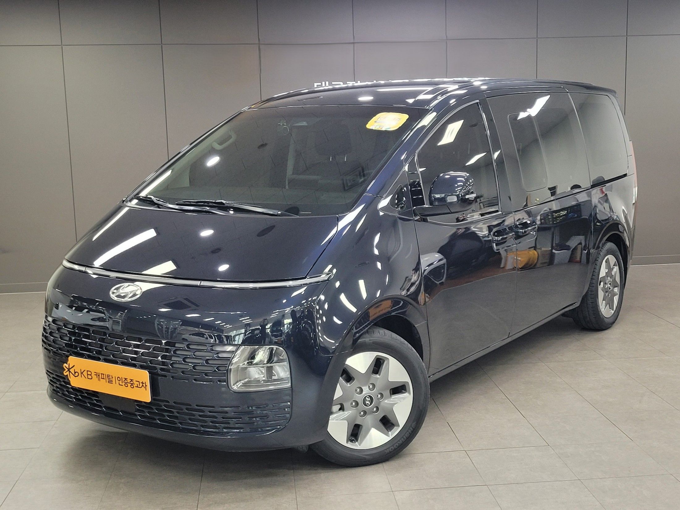 HYUNDAI STARIA 2022