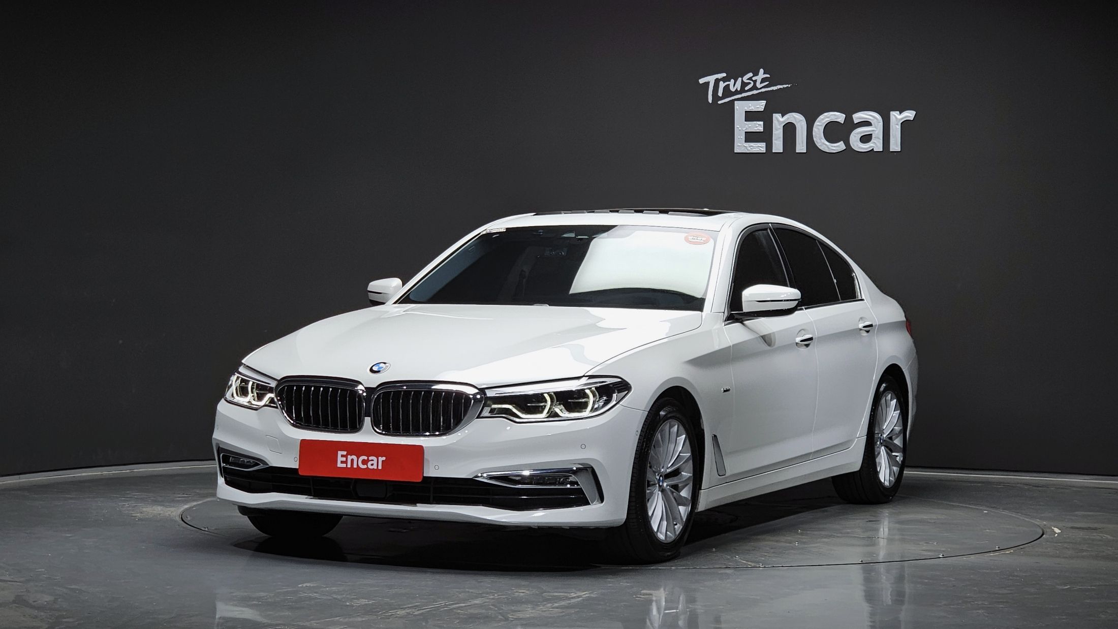 BMW 5-SERIES G30 2018