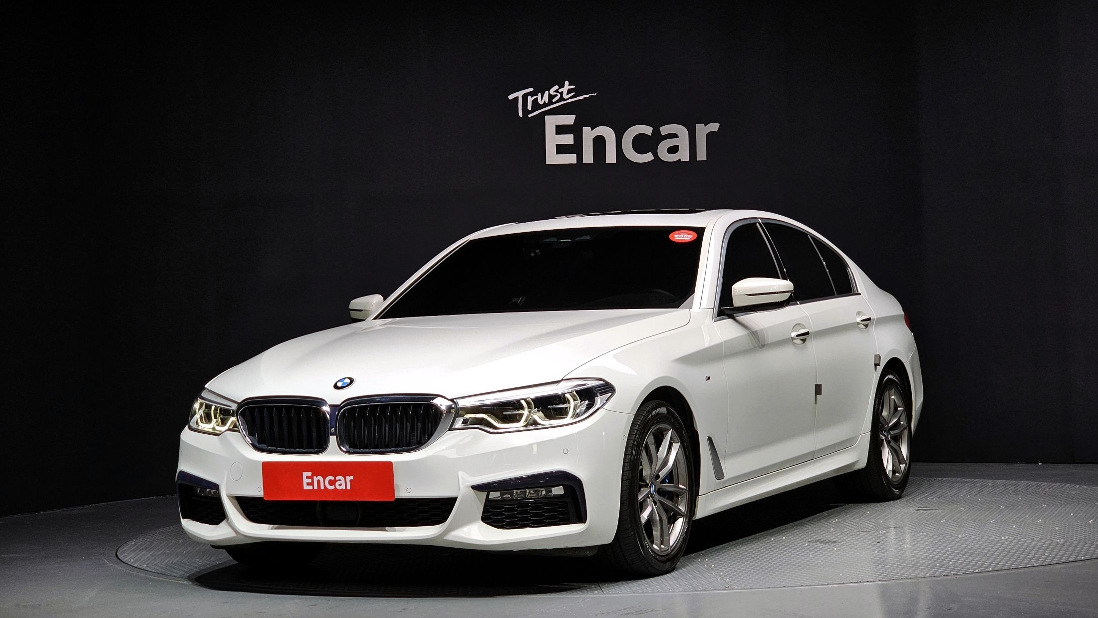 BMW 5-SERIES G30 2017