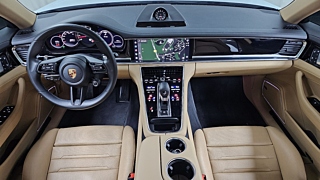 PORSCHE PANAMERA 971 2022