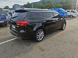 KIA CARNIVAL 2020