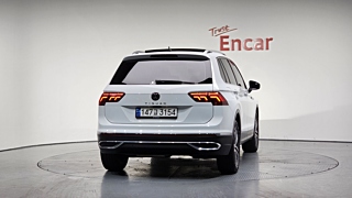 VOLKSWAGEN TIGUAN 2022