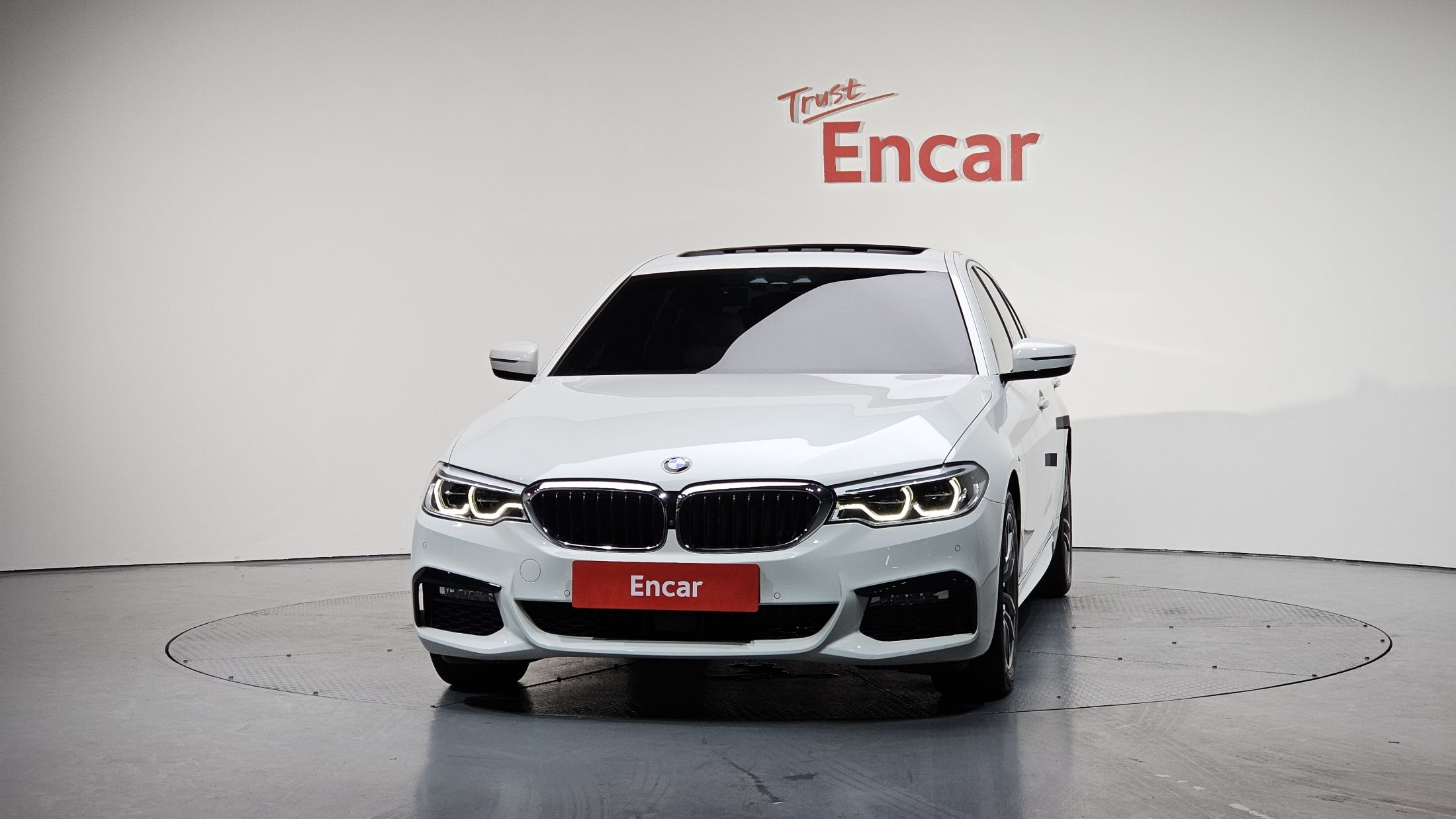 BMW 5-SERIES G30 2017